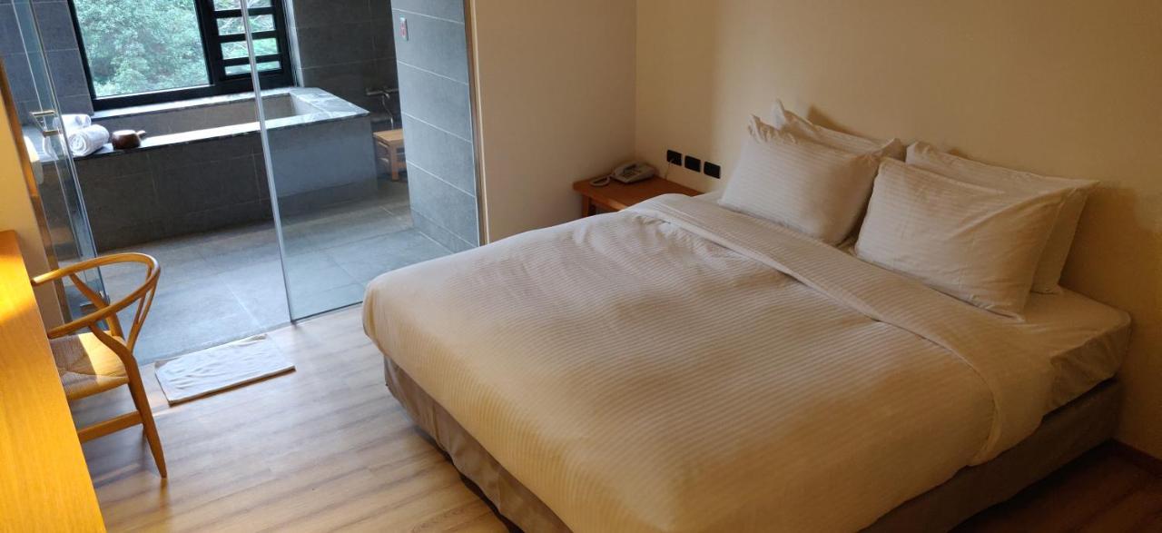 Water House Hotel Taipei Bagian luar foto