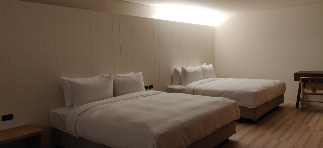 Water House Hotel Taipei Bagian luar foto