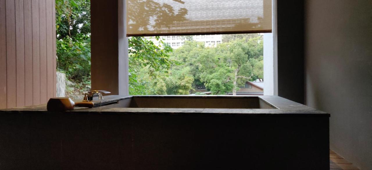 Water House Hotel Taipei Bagian luar foto