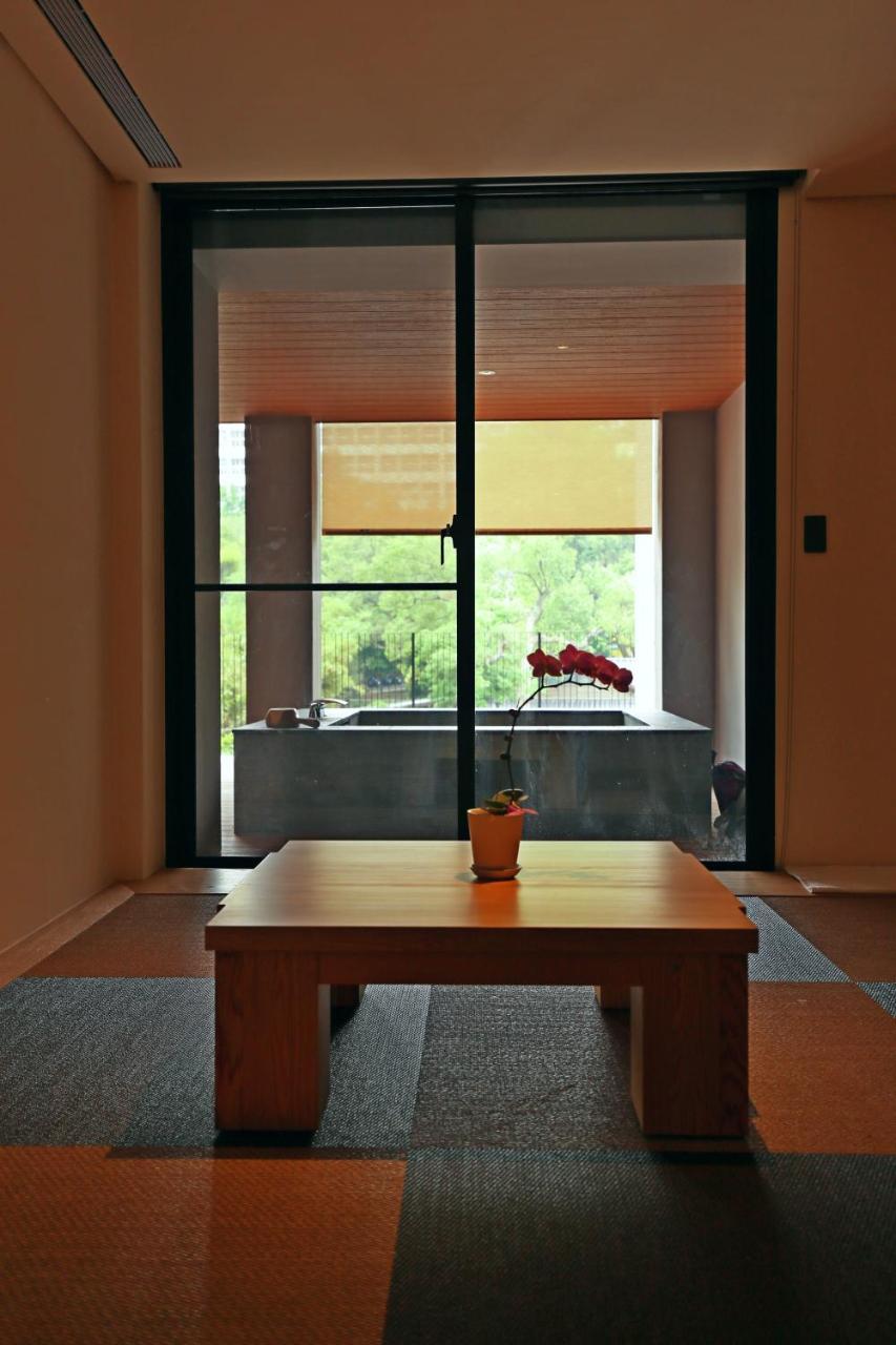 Water House Hotel Taipei Bagian luar foto
