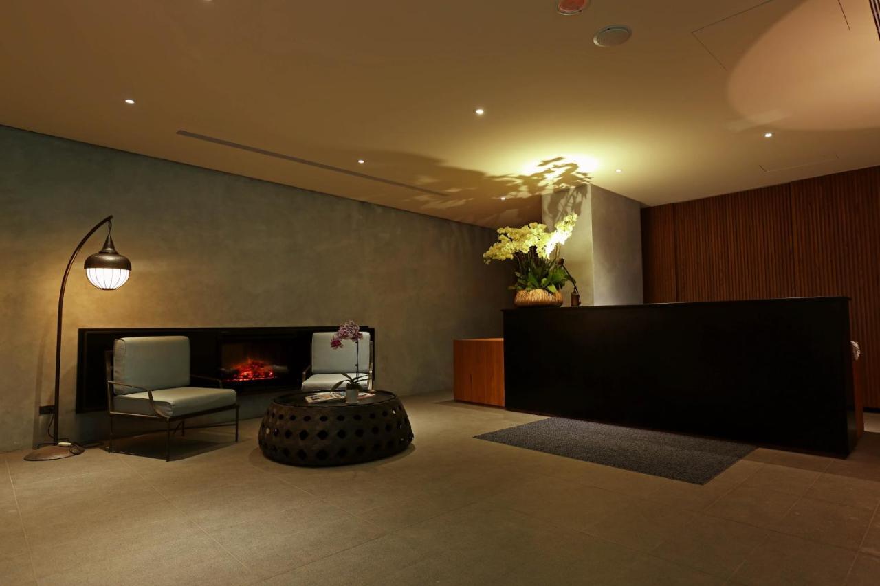Water House Hotel Taipei Bagian luar foto