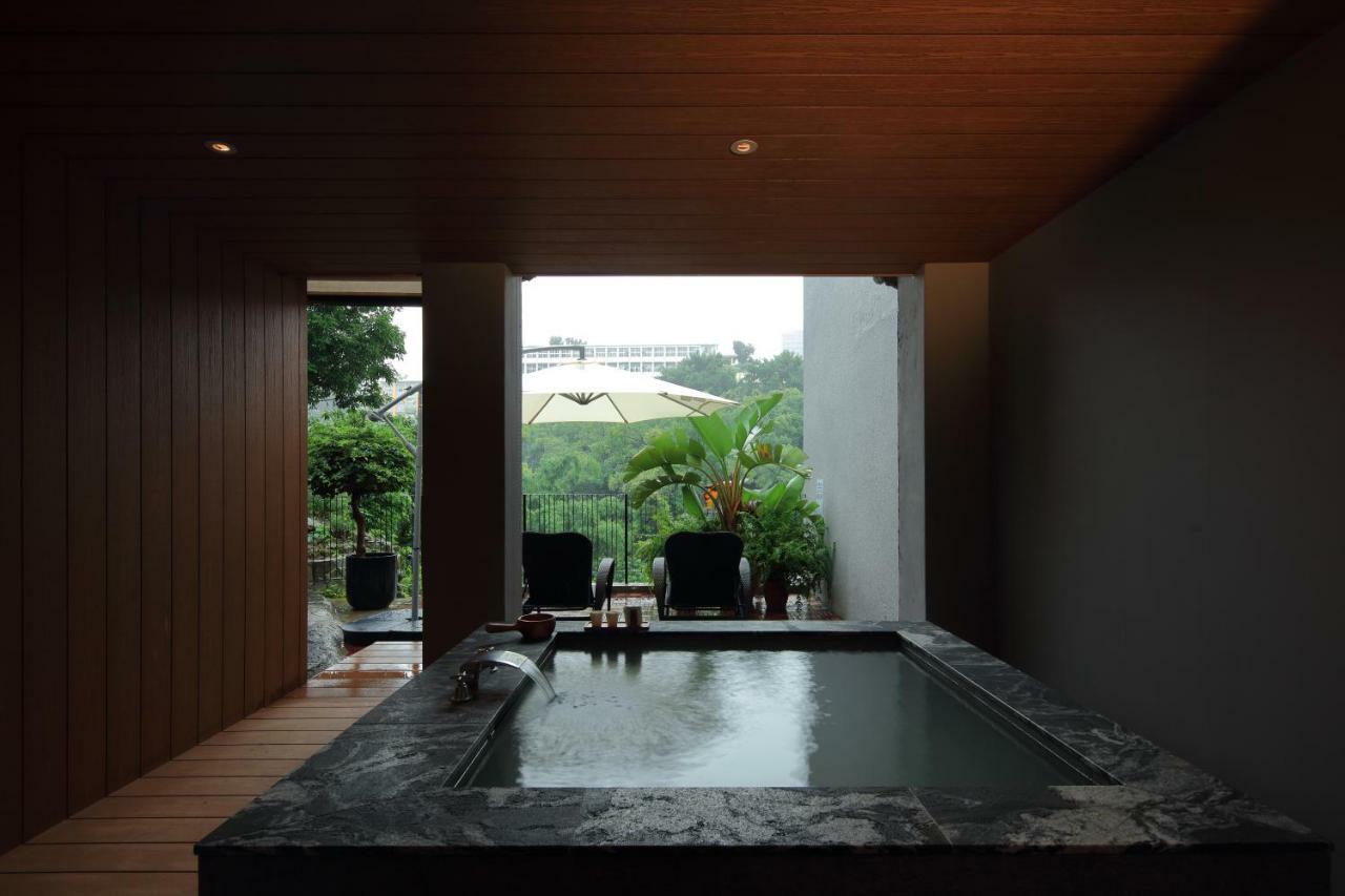 Water House Hotel Taipei Bagian luar foto
