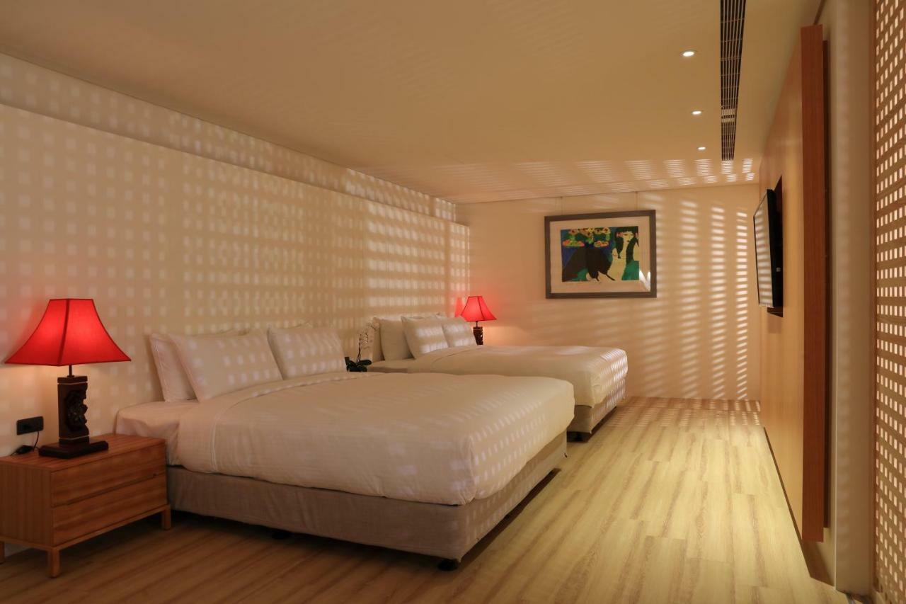Water House Hotel Taipei Bagian luar foto