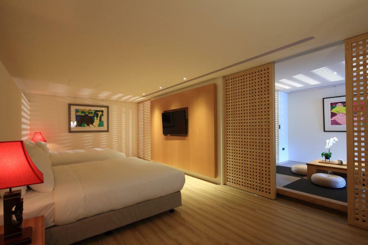 Water House Hotel Taipei Bagian luar foto