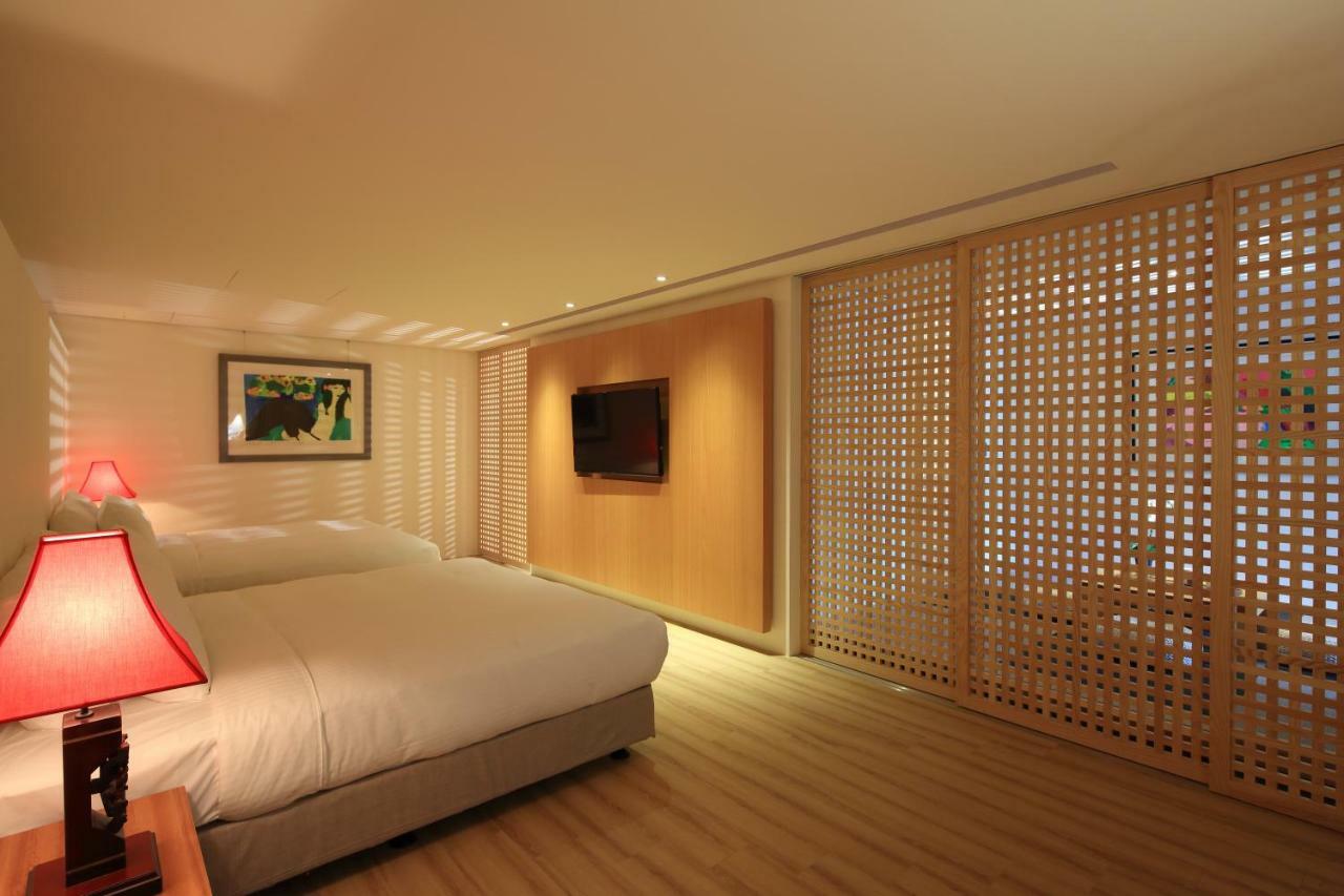 Water House Hotel Taipei Bagian luar foto