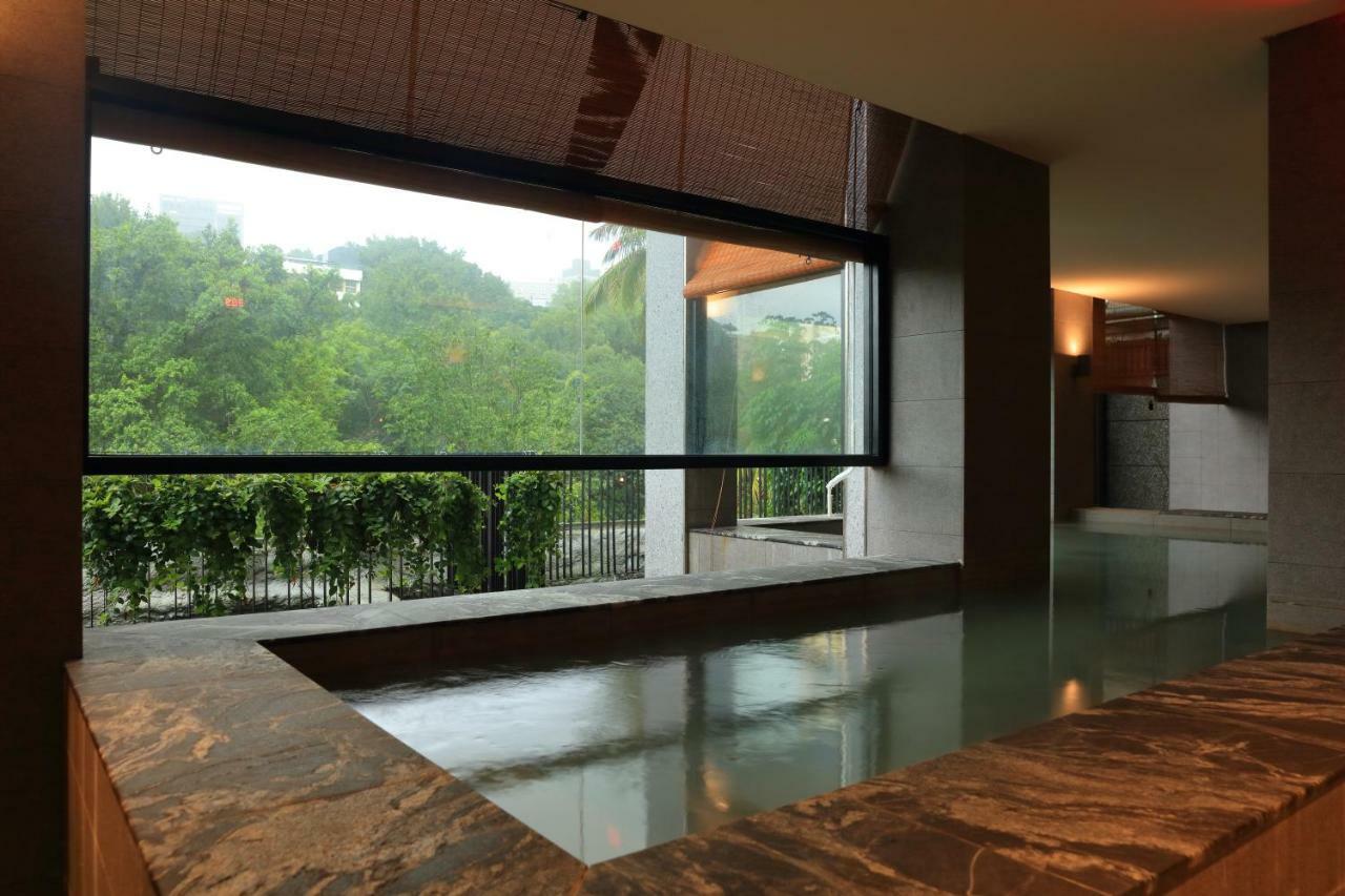 Water House Hotel Taipei Bagian luar foto